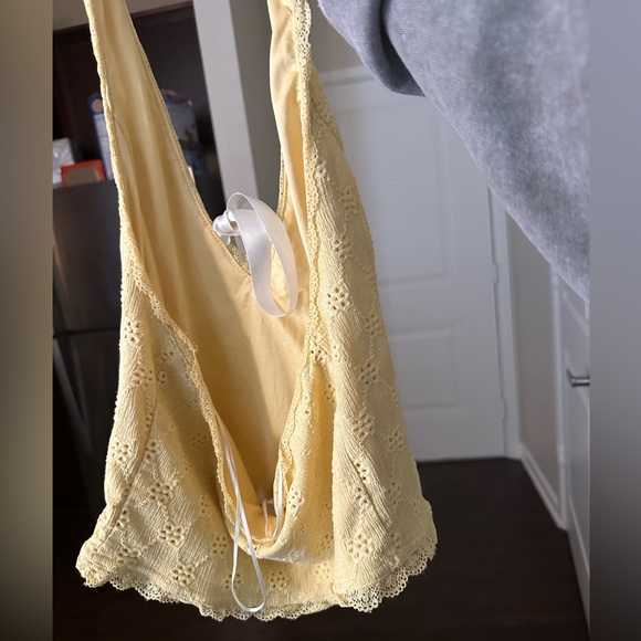 Kimchi Blue Farrah Plunge v top - Picture 6 of 7